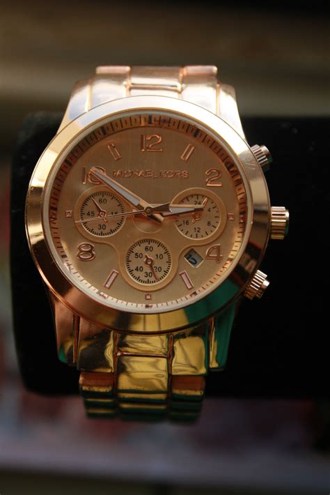 nep michael kors horloge herkennen|michael kors logo.